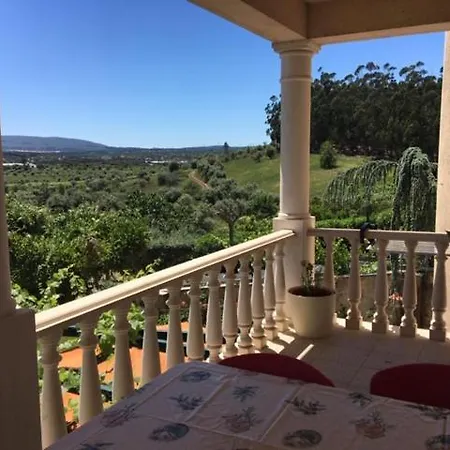 Quinta Da Fonte Do Oleiro Pensión Ourém